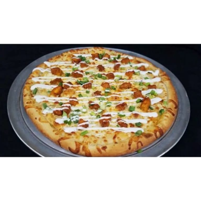 Buffalo Chicken Pizza Delight